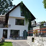 U Dubu Feriehus